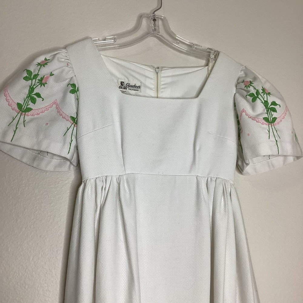 Vintage White Embroidered Maxi Dress Bell Sleeves Sm - Picture 2 of 8